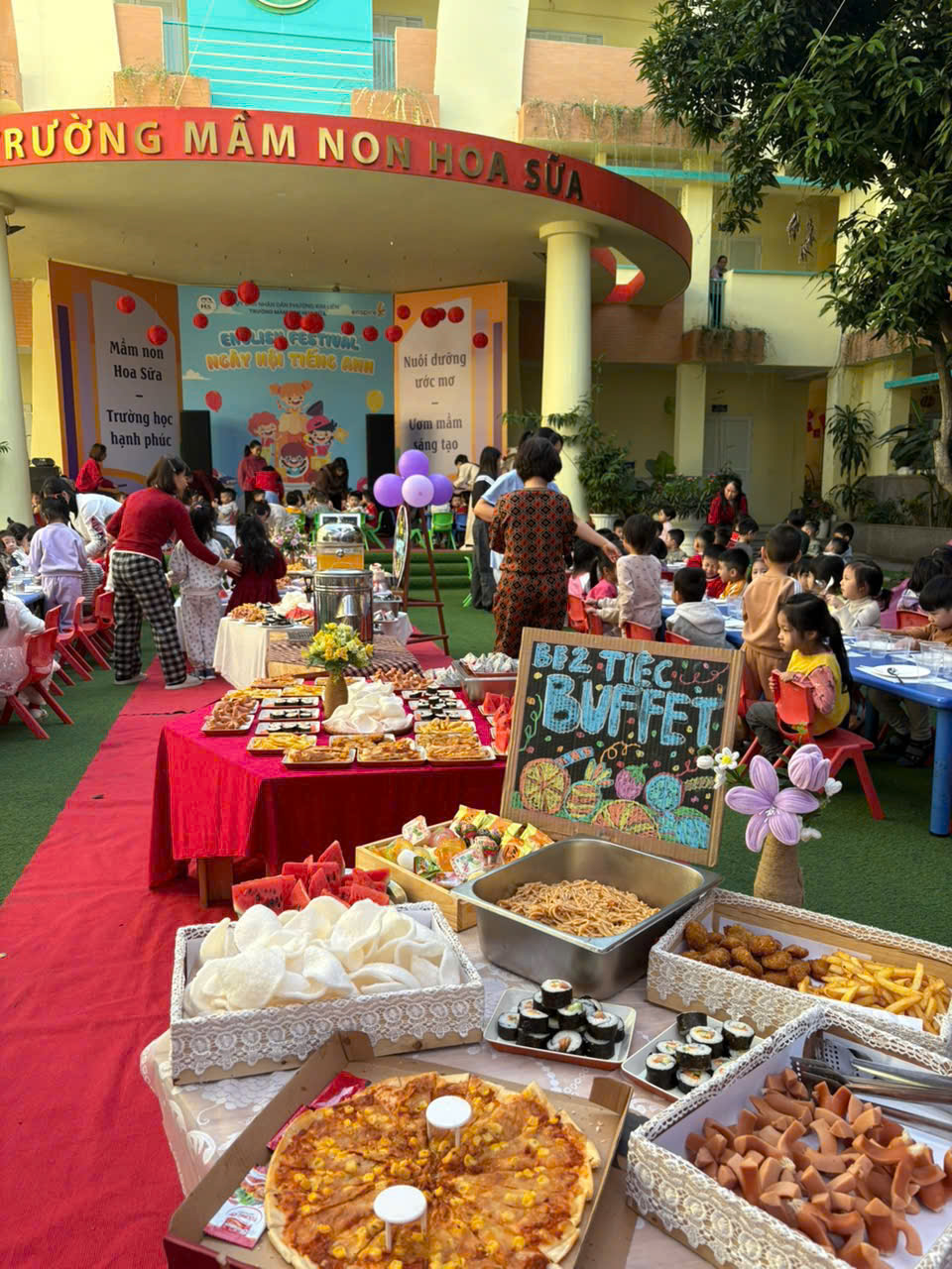 Hoạt động bữa ăn tại trường 3